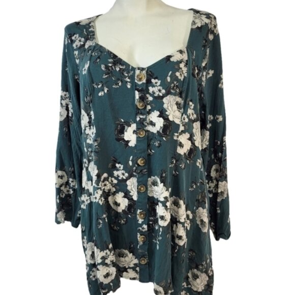 Tops - Torrid Green Floral Button Blouse